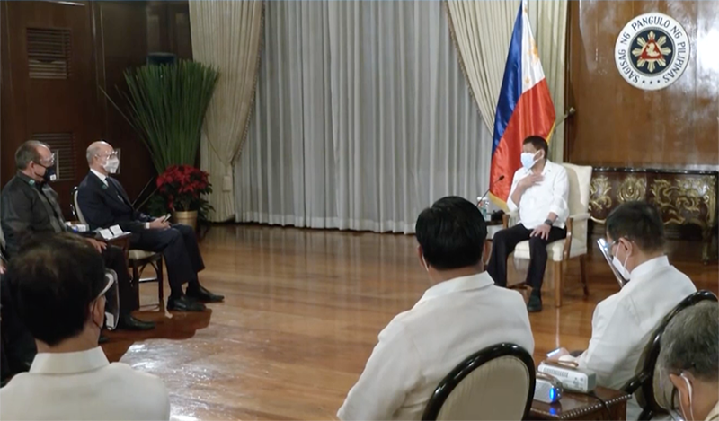 Líder mundial adventista visita al presidente de las Filipinas