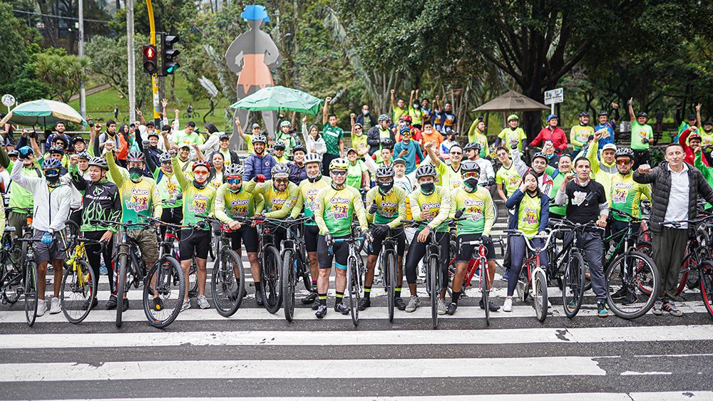 En la región Colombiana del Sur, más de doscientos ciclistas adventistas atraviesan Bogotá