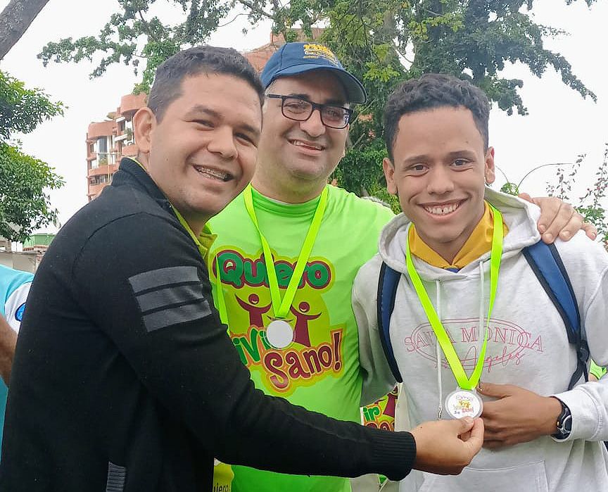 Miles de adventistas promueven la salud durante caminata de 5 km en ciudades de Venezuela