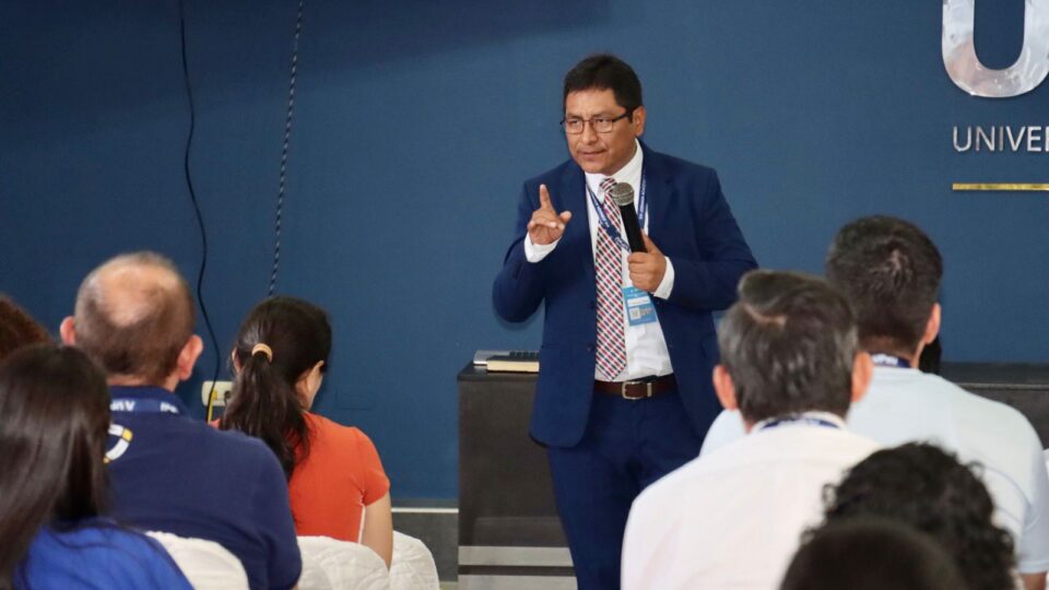 Sócrates Quispe es el nuevo director asociado de la Educación Adventista para el mundo