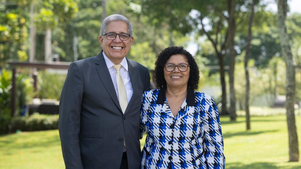 El pastor Emmanuel Guimarães se despide del ministerio con planes para el futuro