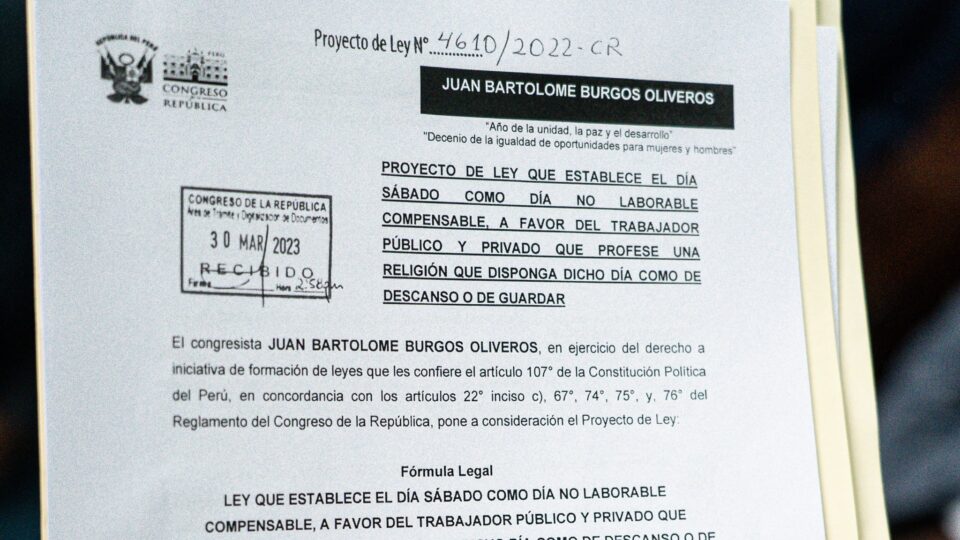 Proyecto de ley que establece el día sábado no laborable compensable es aprobado por la Comisión de Trabajo del Congreso en Perú