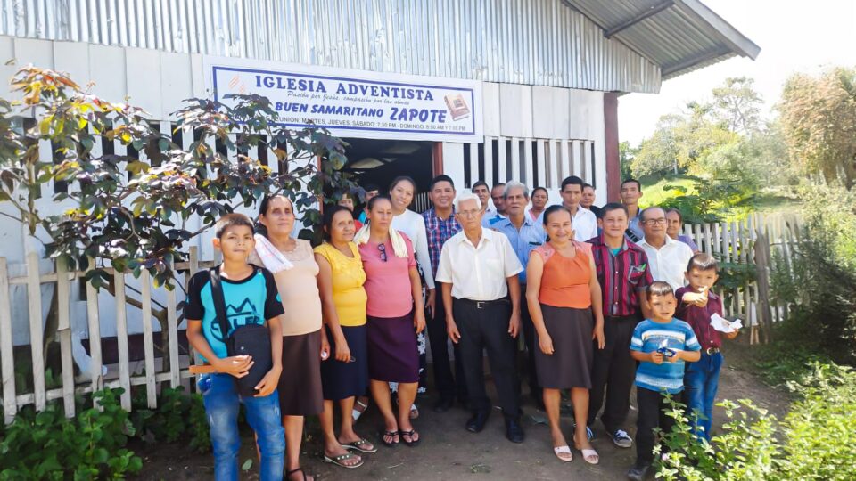 Congregación religiosa conoce la verdad del sábado y se une a la Iglesia Adventista